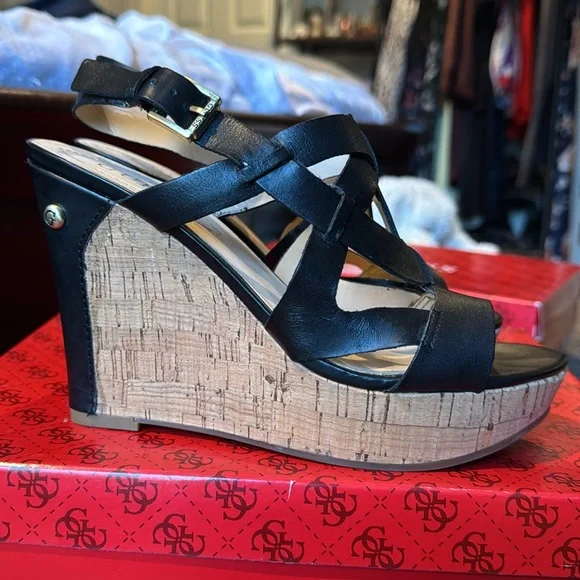 Guess Black Leather Wedges - Picture 3 of 6
